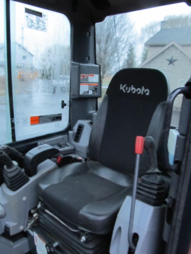 Kubota KX033-4R3A