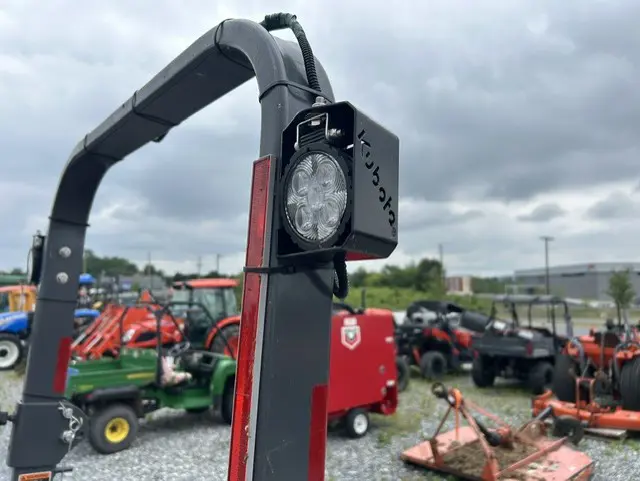 Kubota LX2610HSD