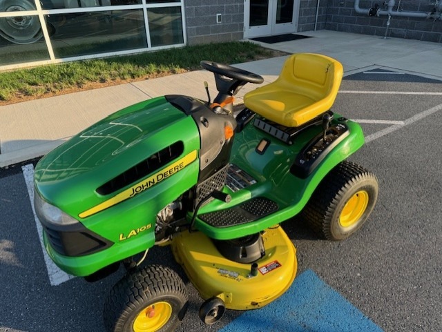 John Deere LA105