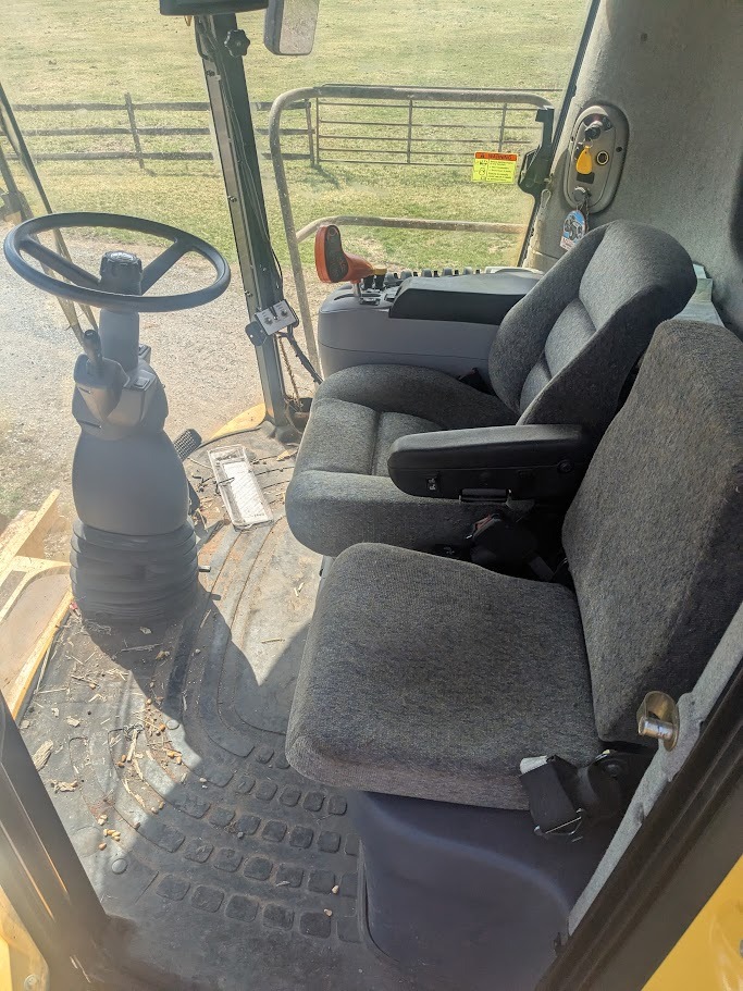 New Holland CR9040