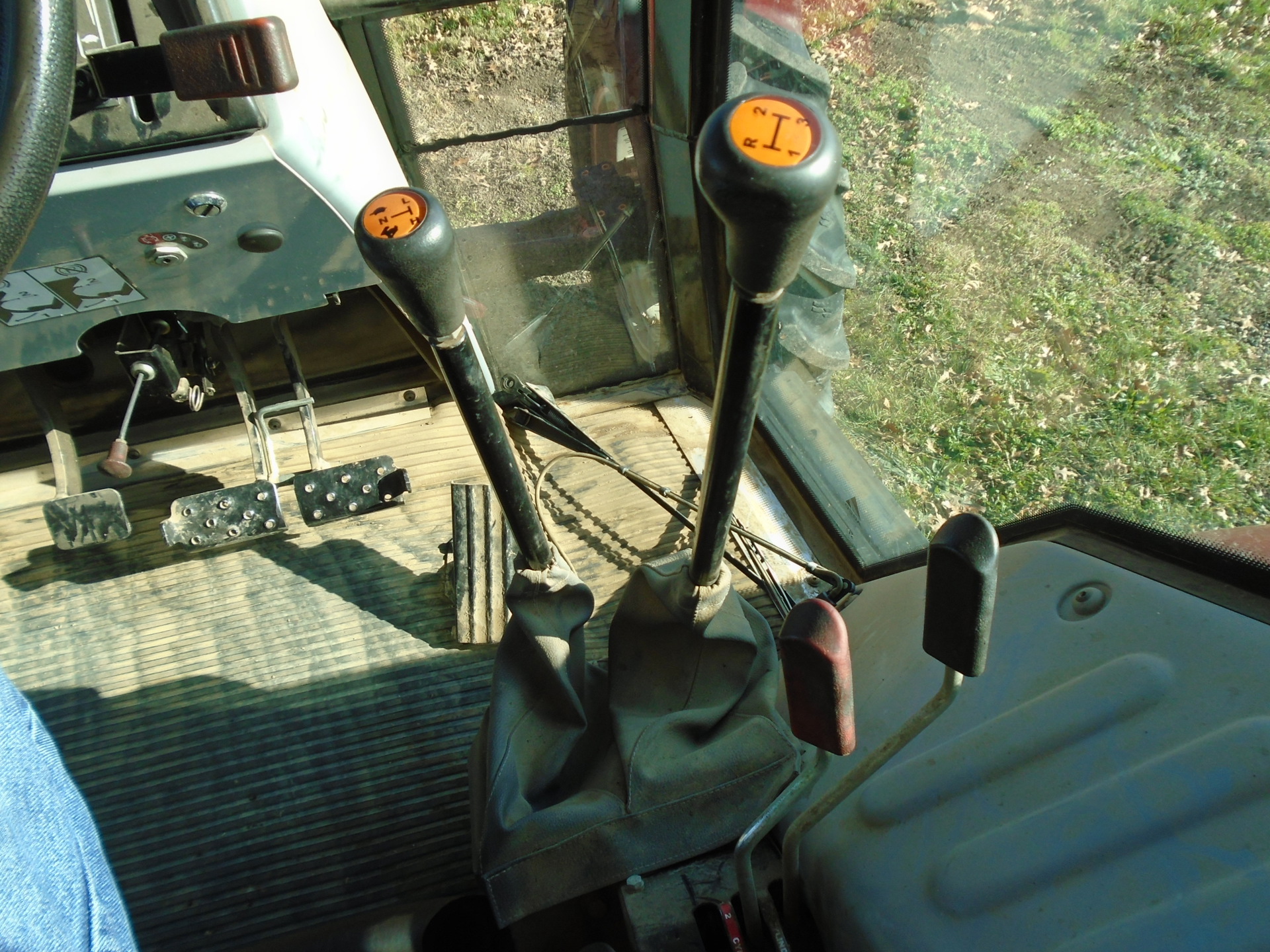 Massey Ferguson 596