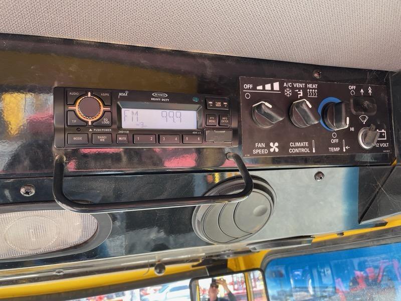 New Holland STACKCRUISER 102