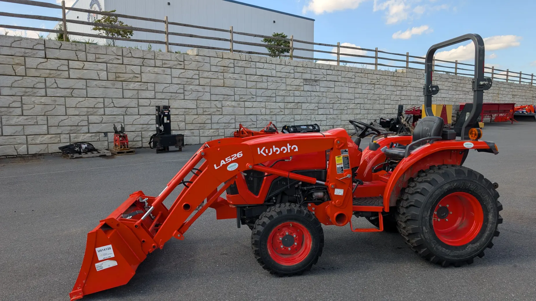 Kubota L3902HST