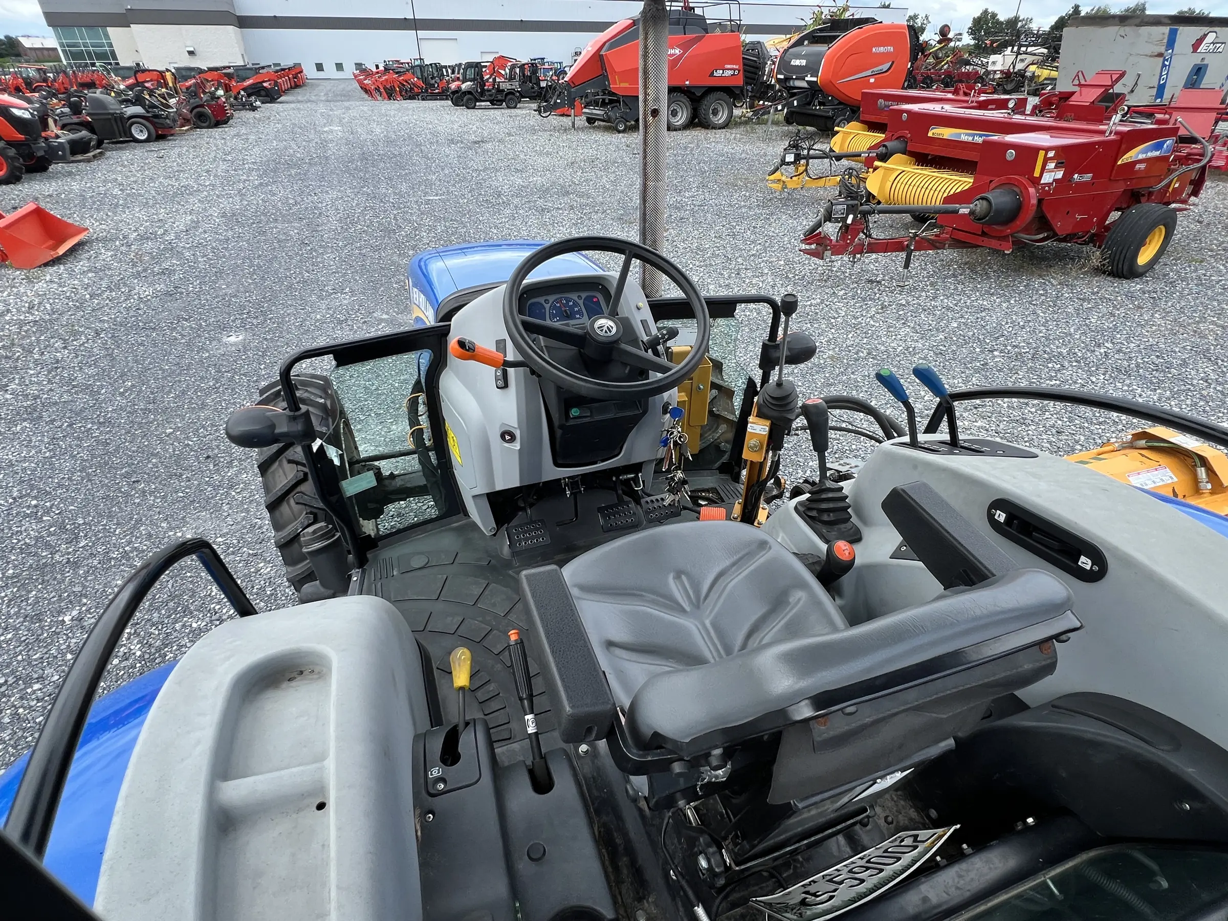 New Holland WORKMASTER 75 T4A