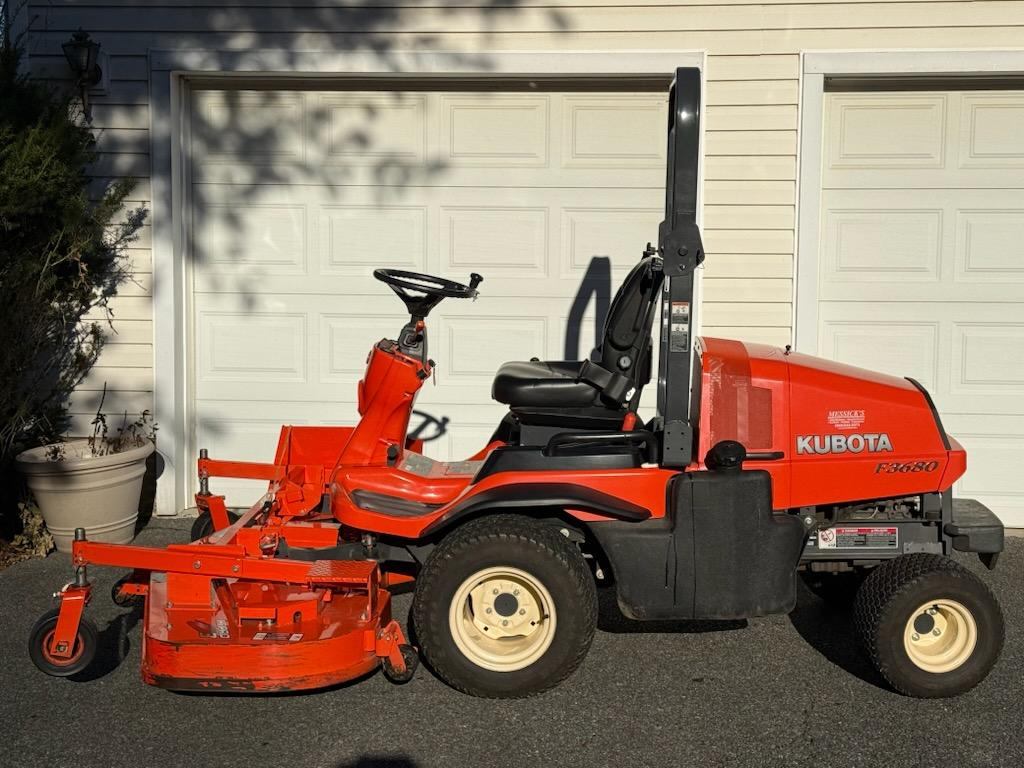 Kubota F3680