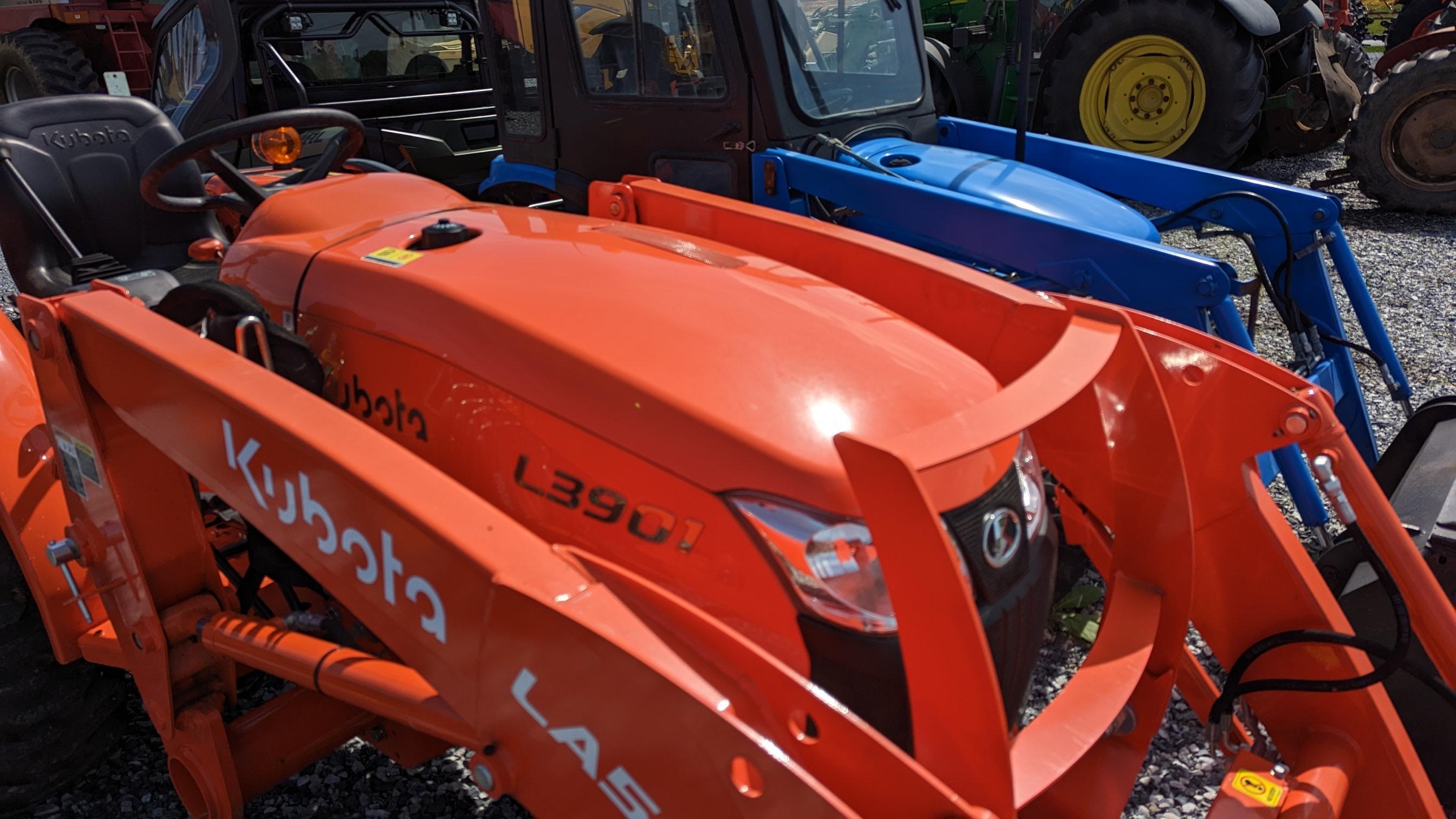 Kubota L3901HST