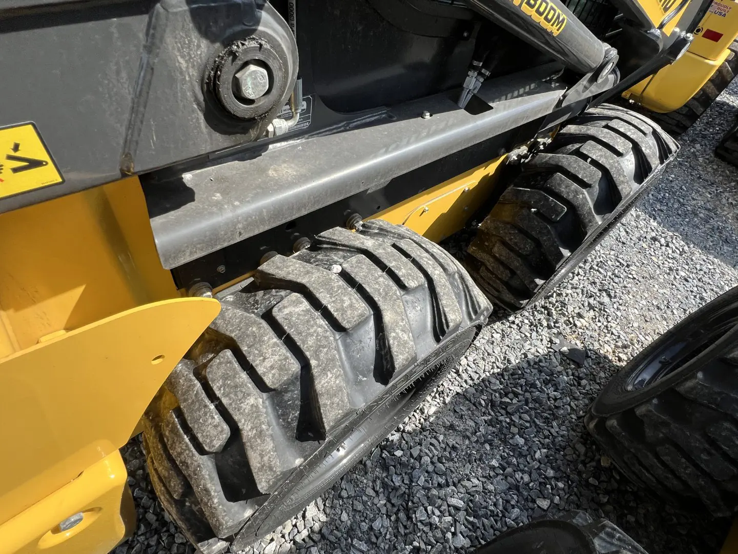New Holland L320