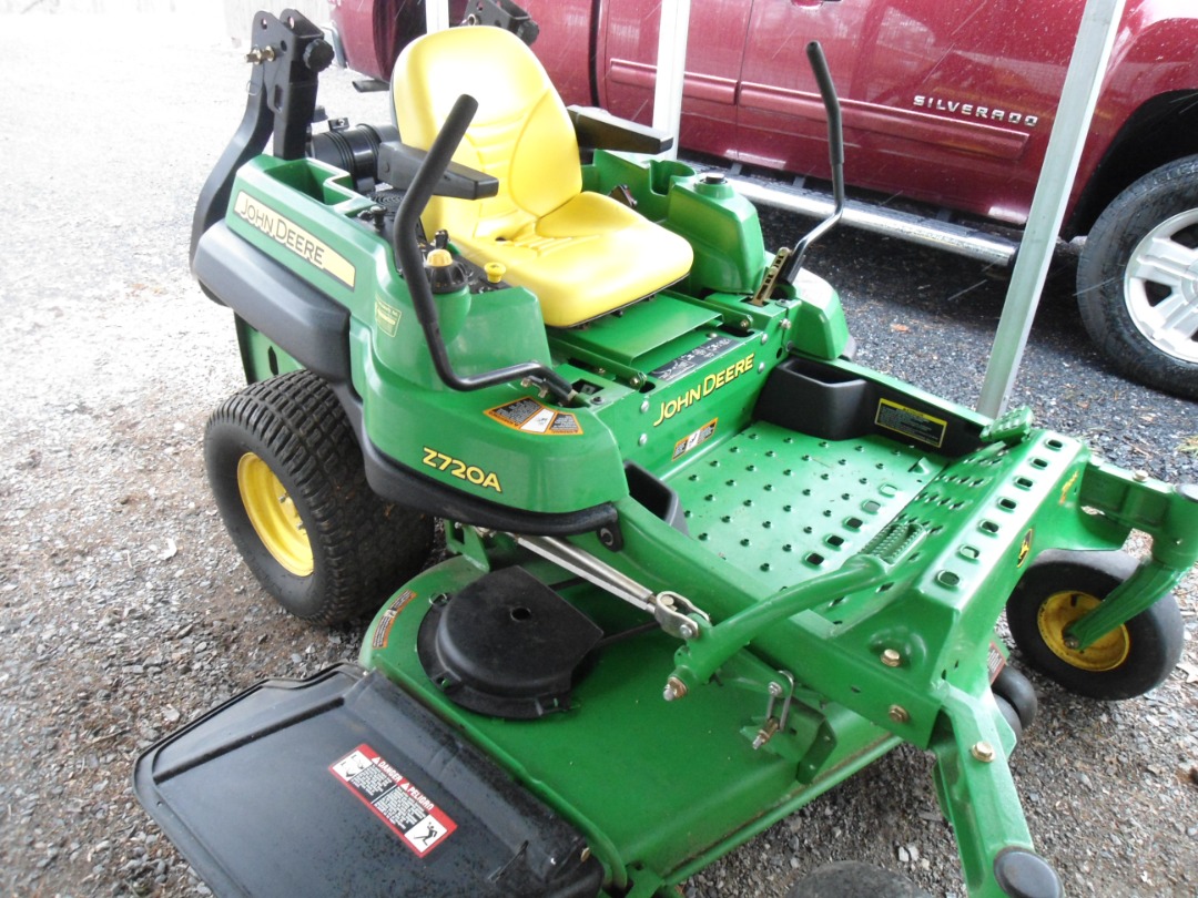 John Deere Z720A