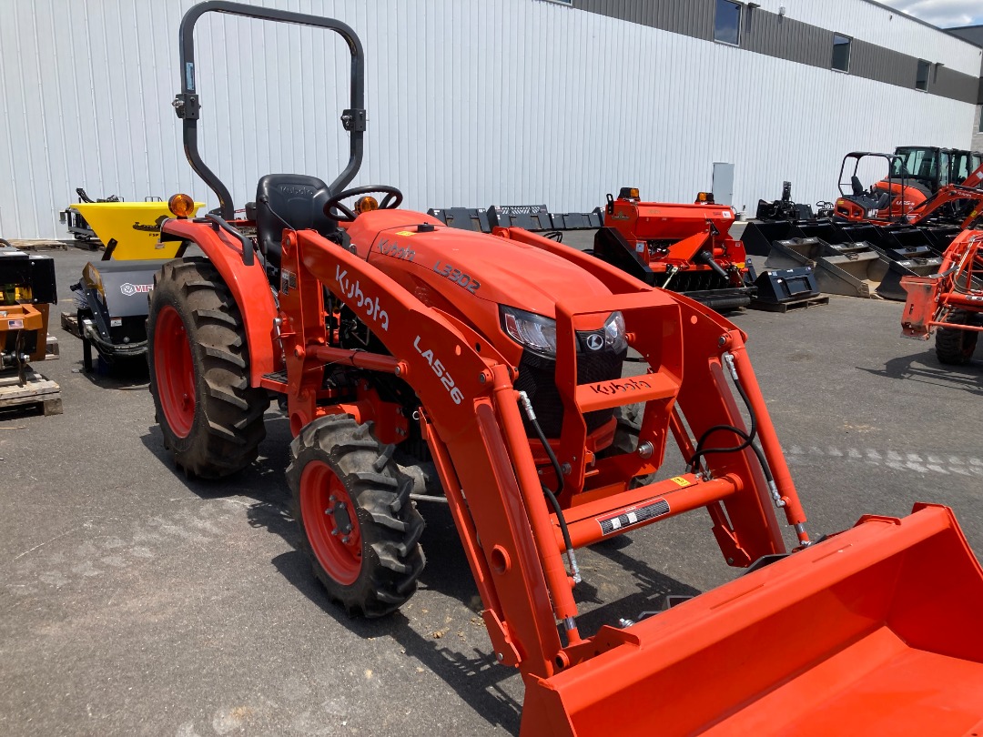 Kubota L3302DT-50