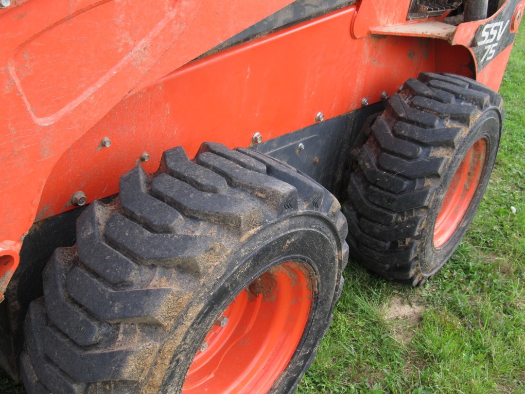 Kubota SSV75HRC
