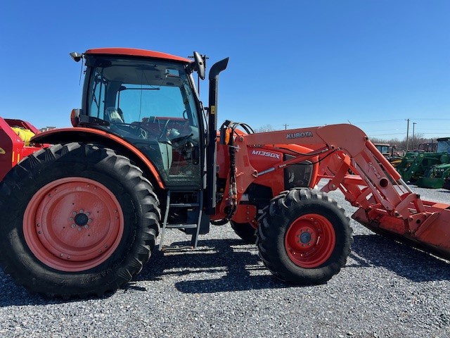 Kubota M135GXDTC-F