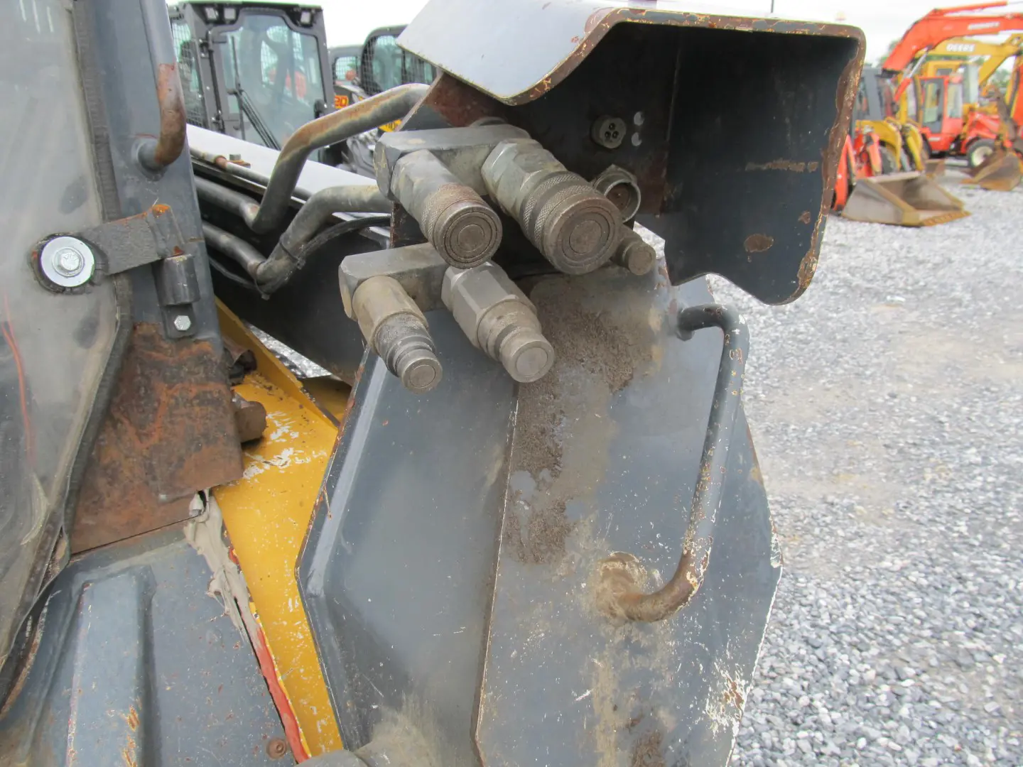 John Deere 333D