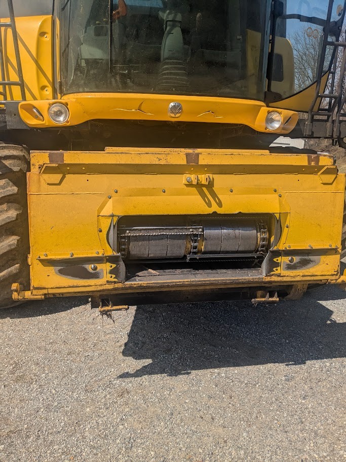 New Holland CR9040