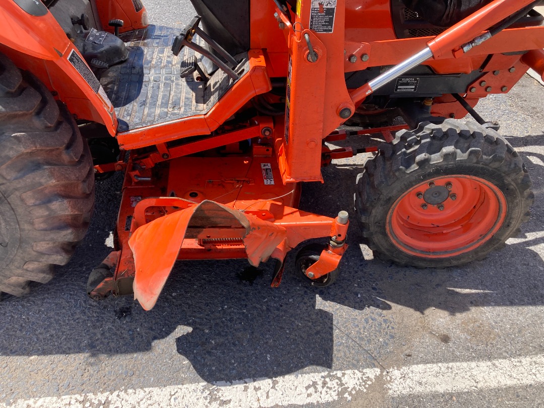 Kubota B7800HSD