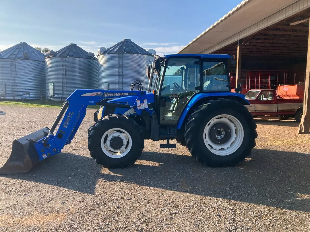 New Holland TL100A