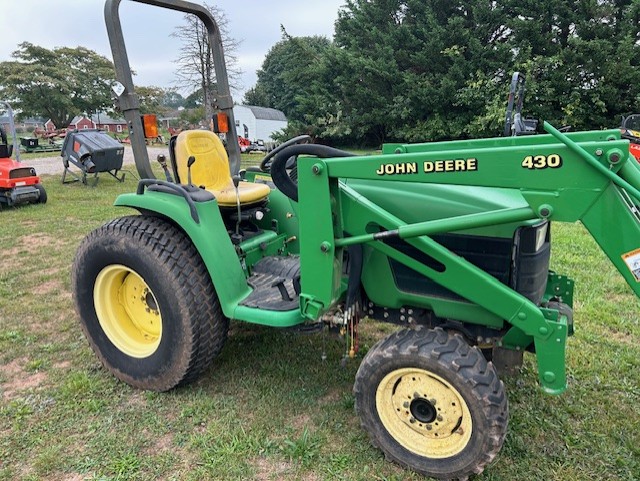 John Deere 4300