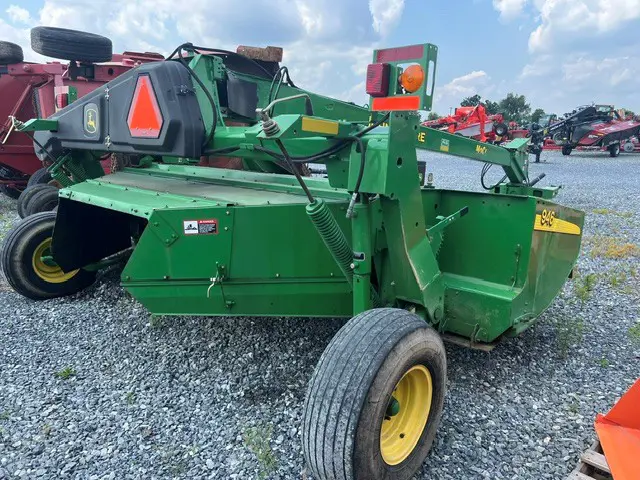 John Deere 946