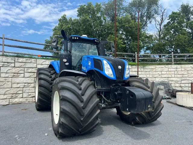 New Holland T8.435 PLMI AC