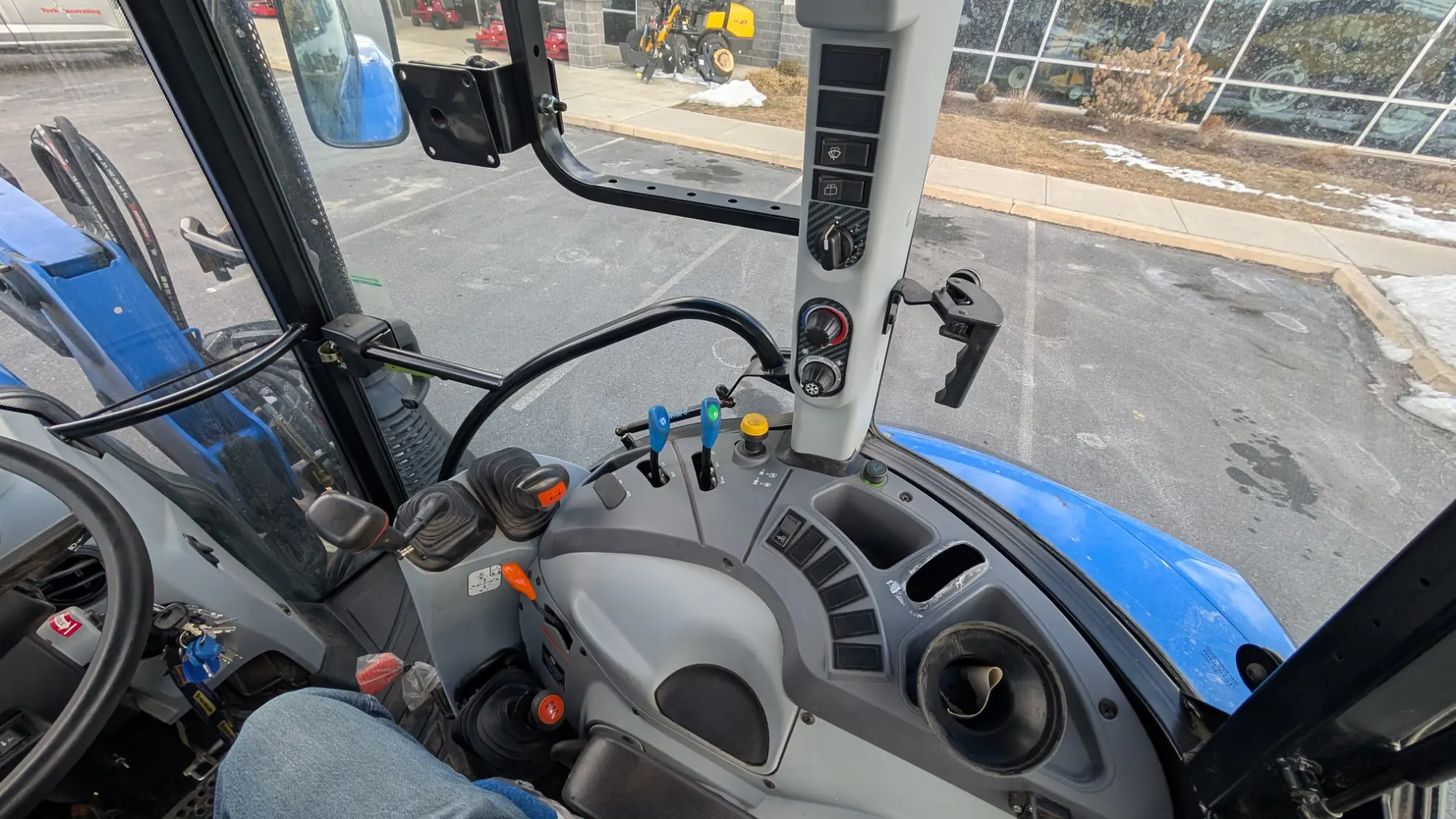 New Holland T4.110