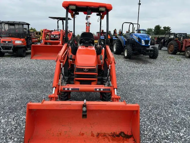 Kubota B26