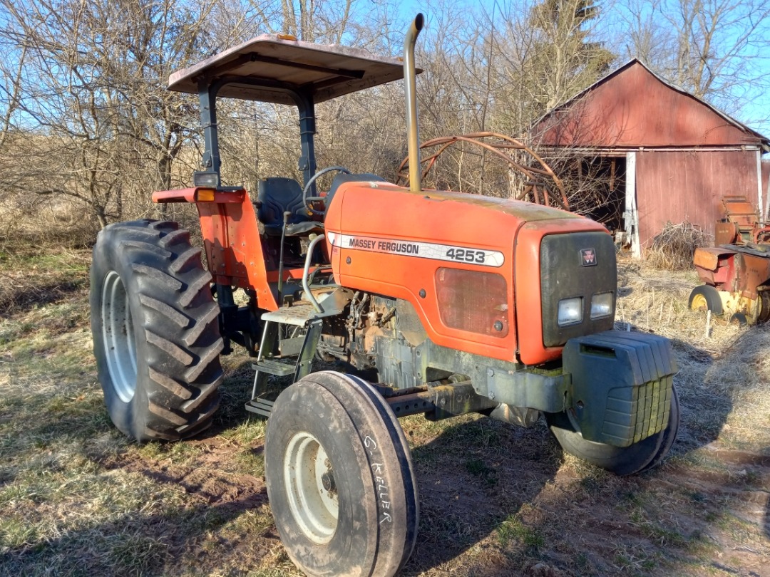 Massey Ferguson 4253