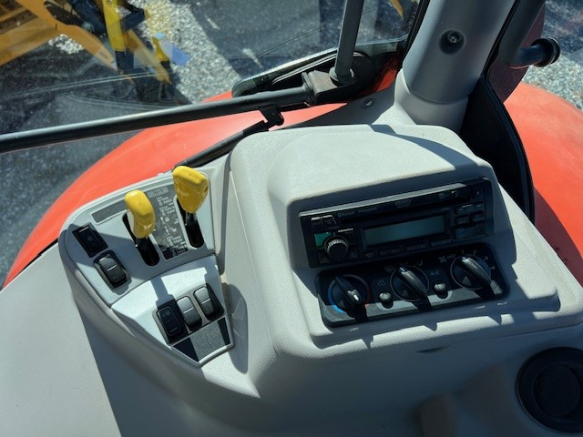 Kubota m7-151