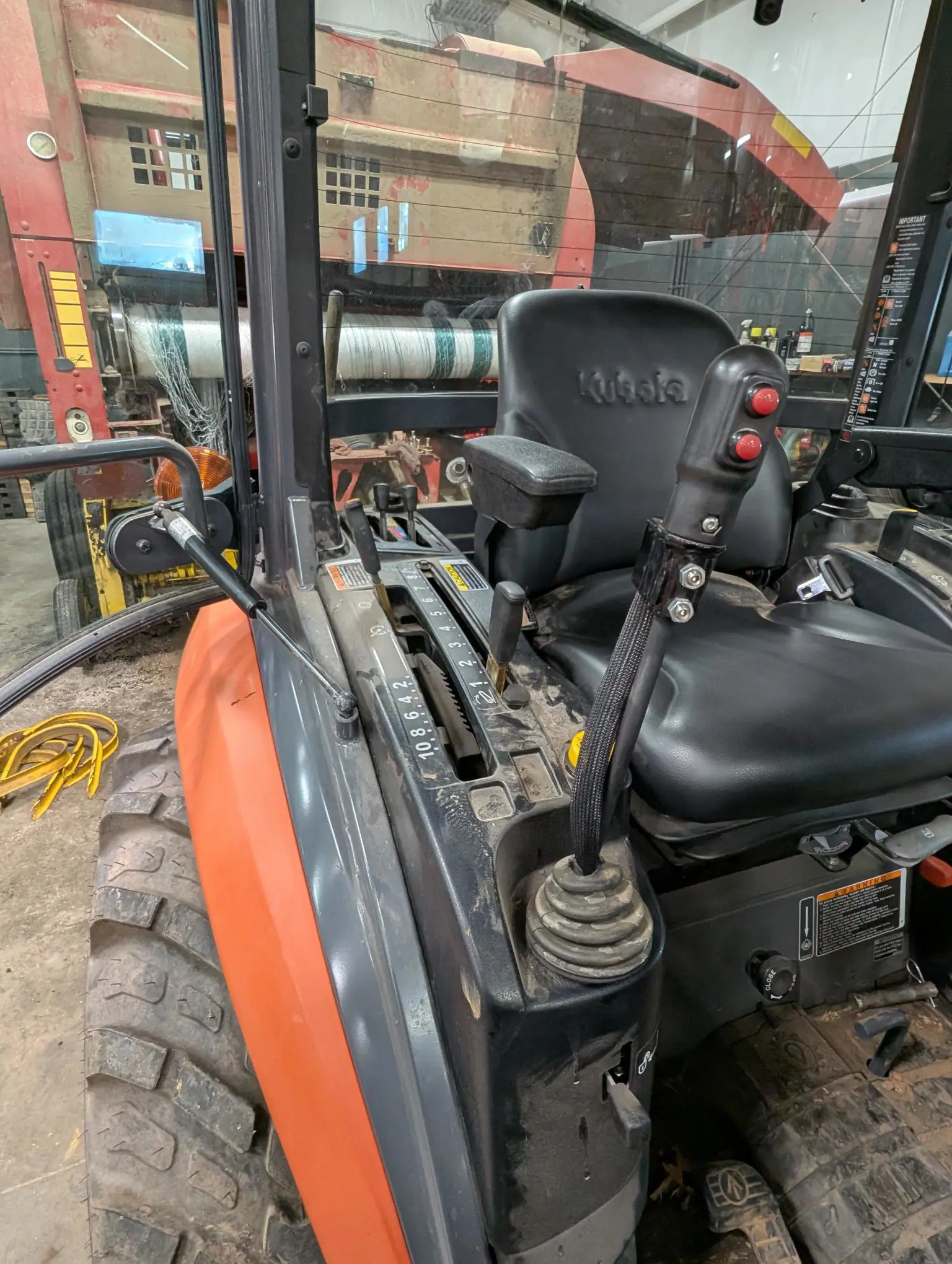 Kubota LX3520HSDC