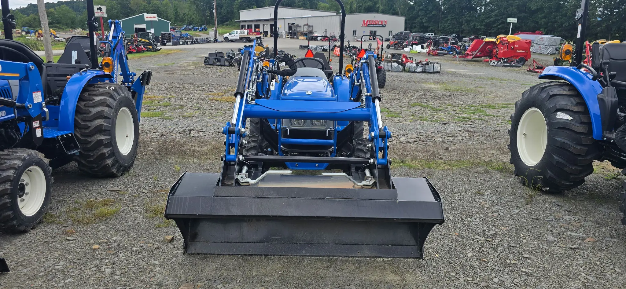 New Holland WORKMASTER 25 T4B