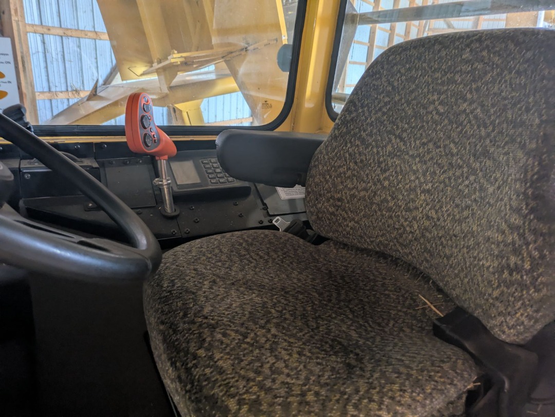 New Holland STACKCRUISER 102