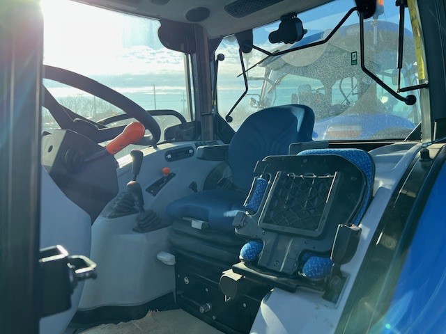 New Holland Workmaster 105