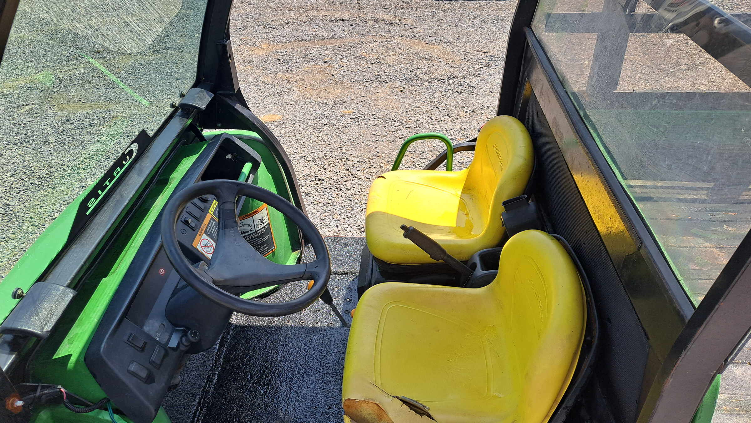 John Deere 4X2 GATOR