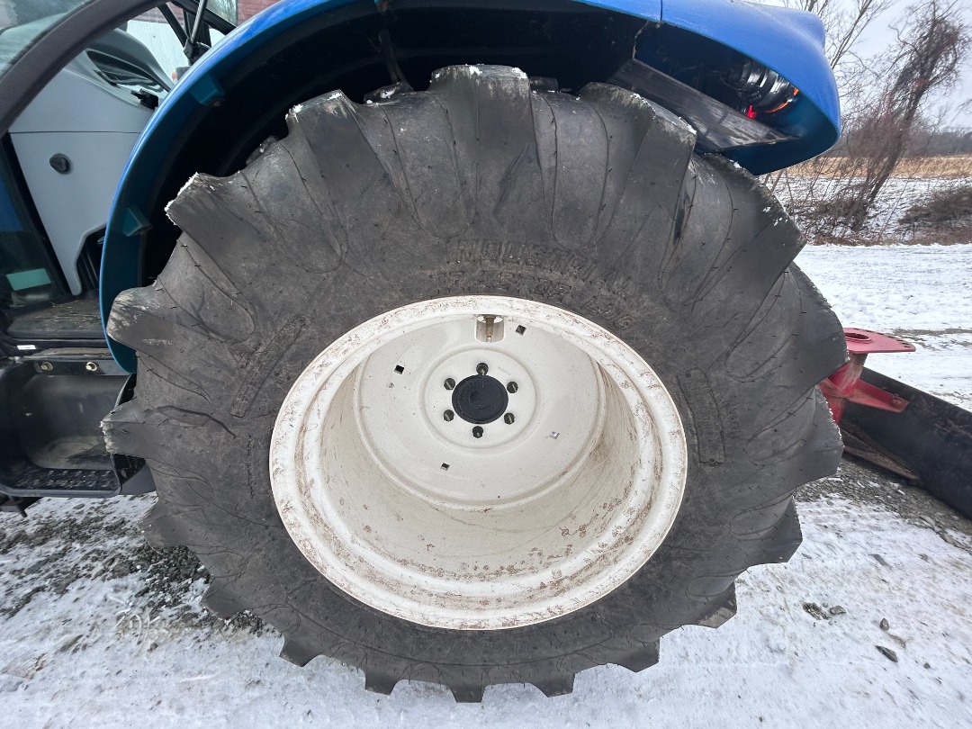 New Holland BOOMER 55 T4B