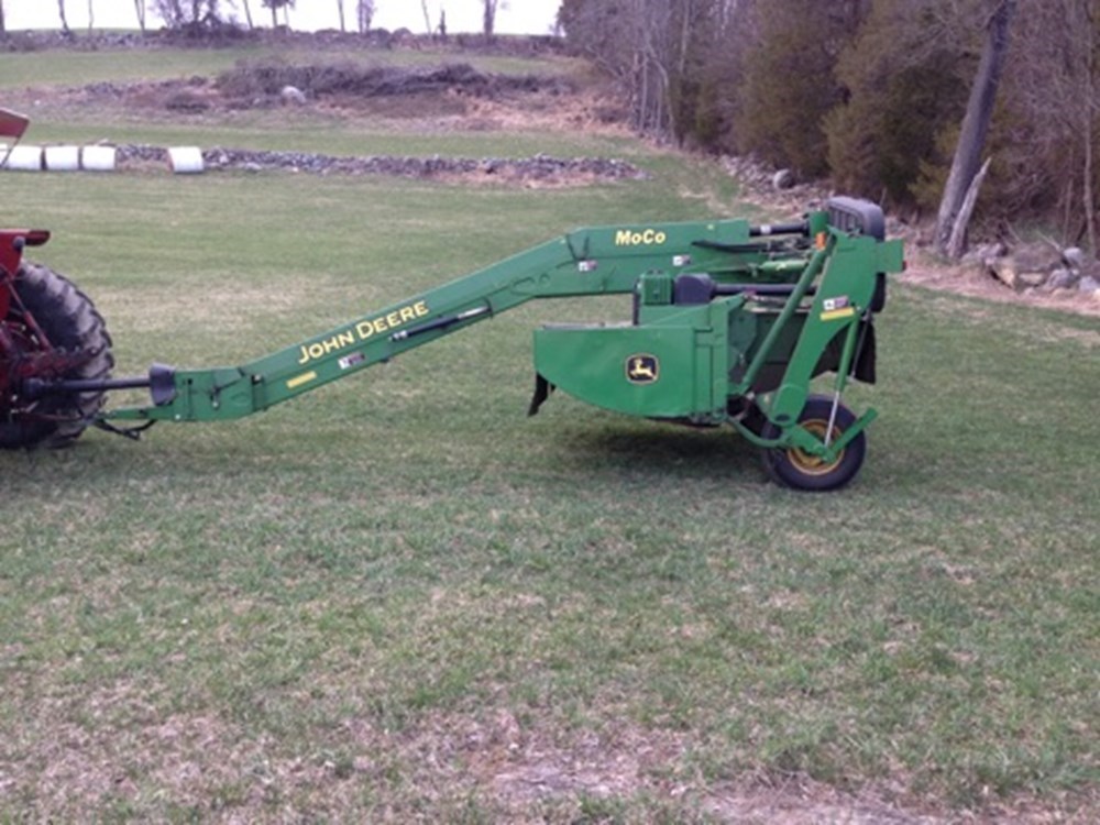 John Deere 730