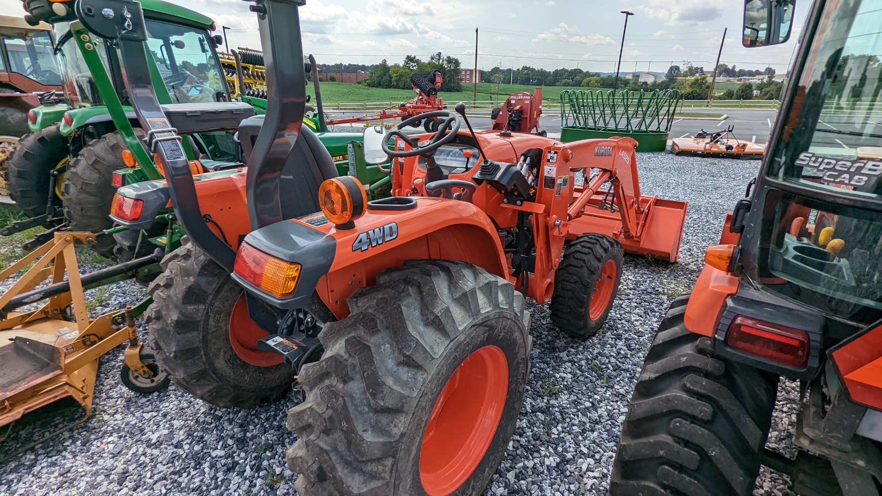 Kubota L3901DT