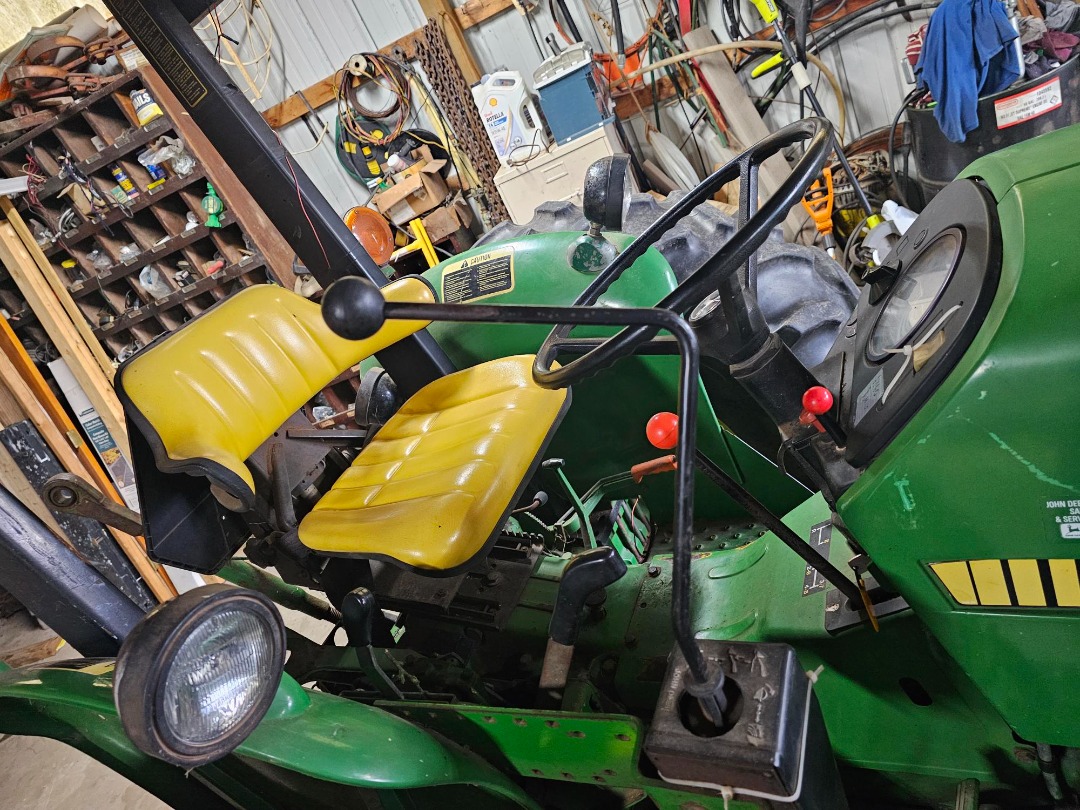 John Deere 2155