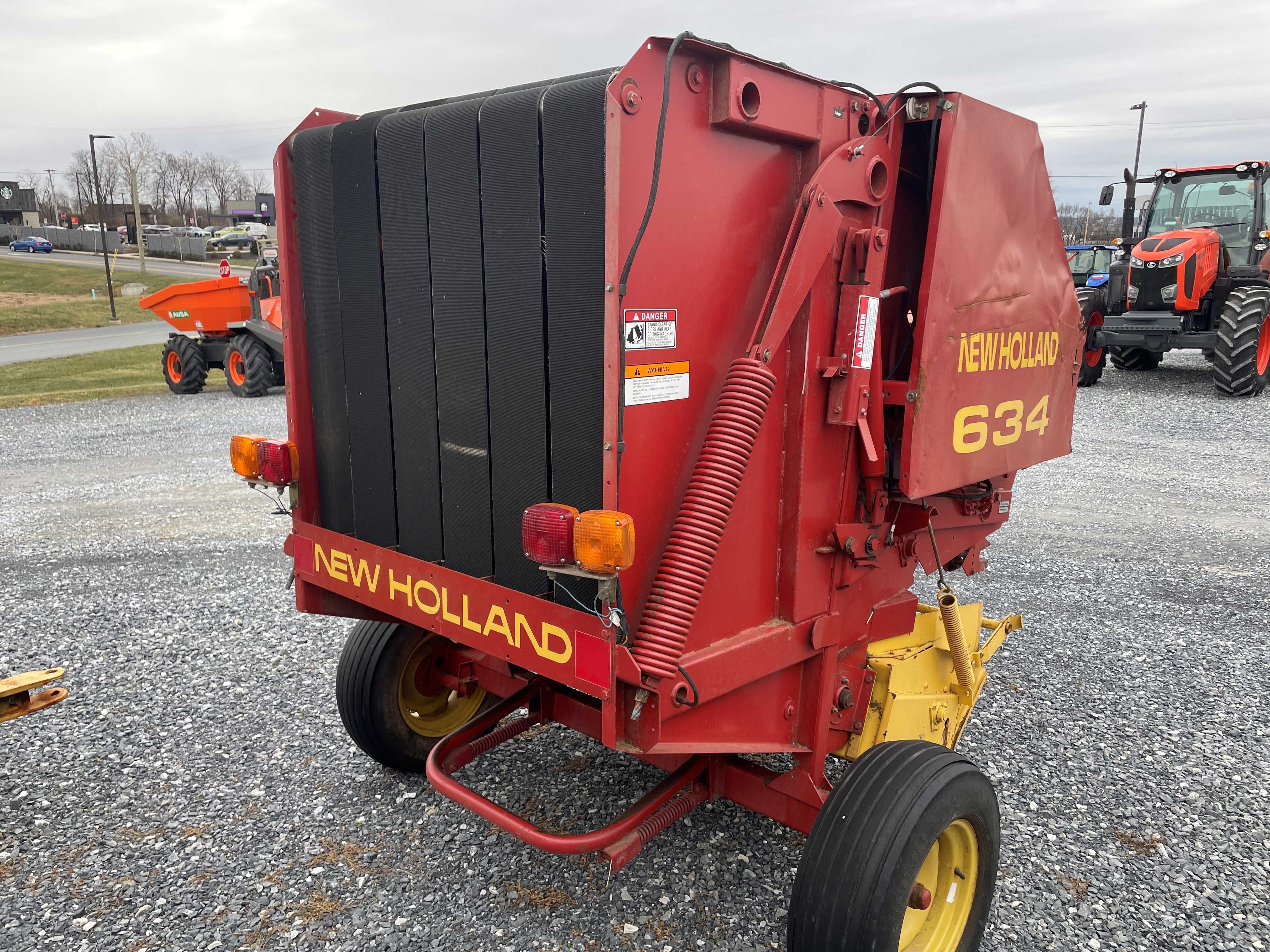 New Holland 634