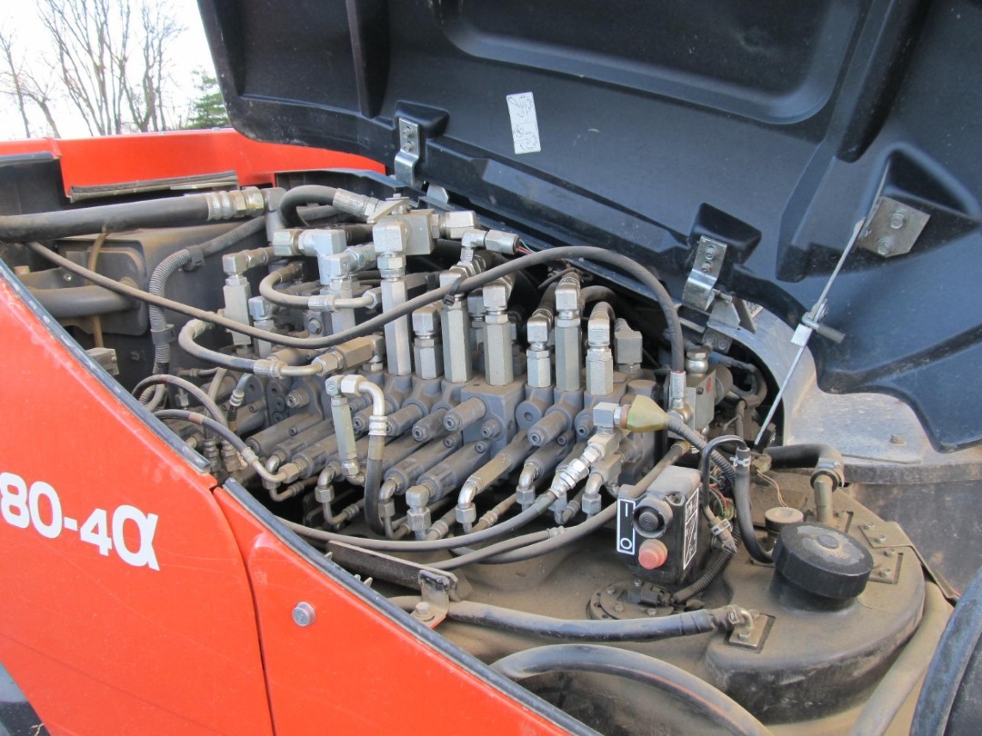 Kubota KX080-4