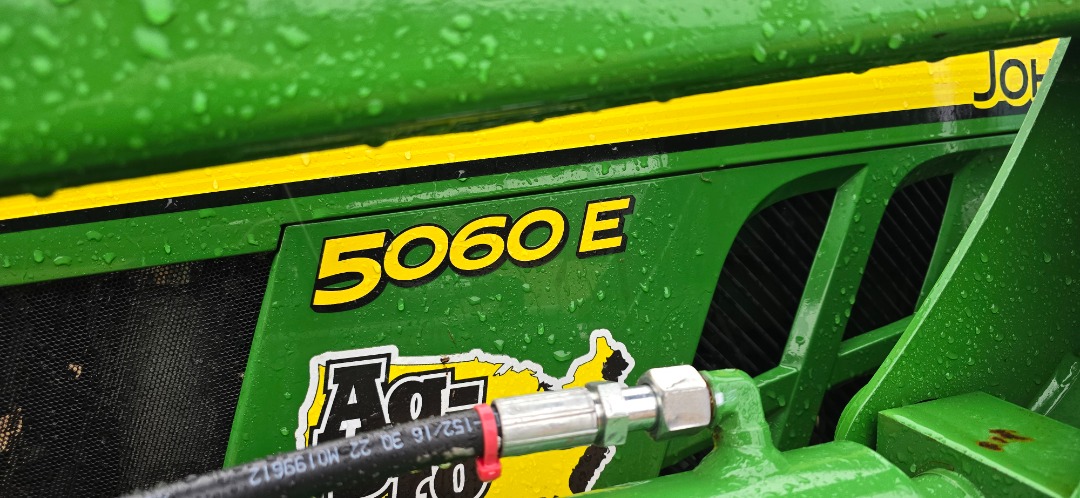 John Deere 5060E