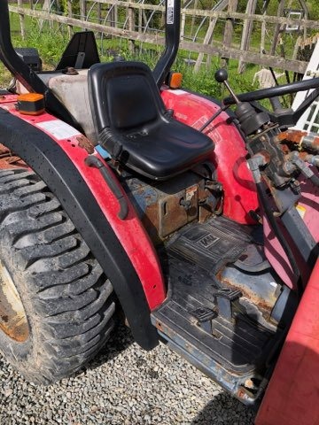 Mahindra 2810