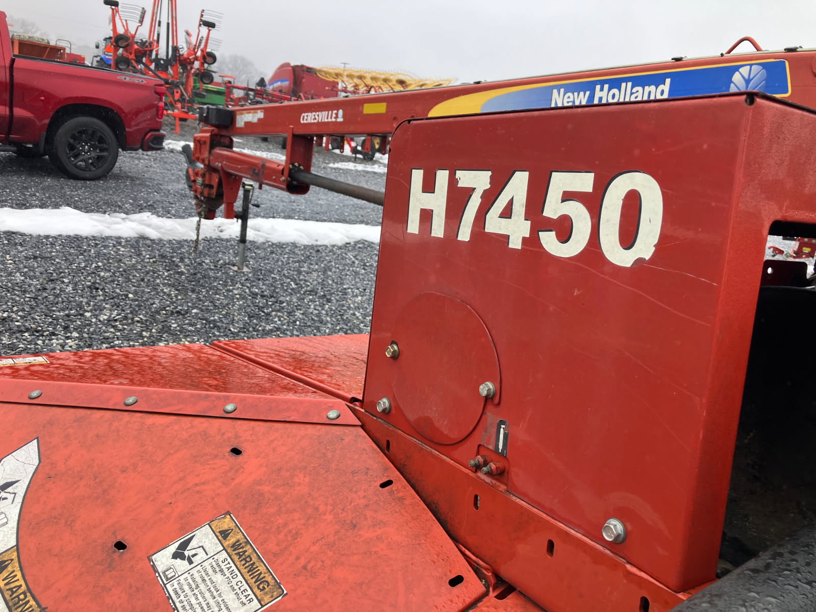 New Holland H7450