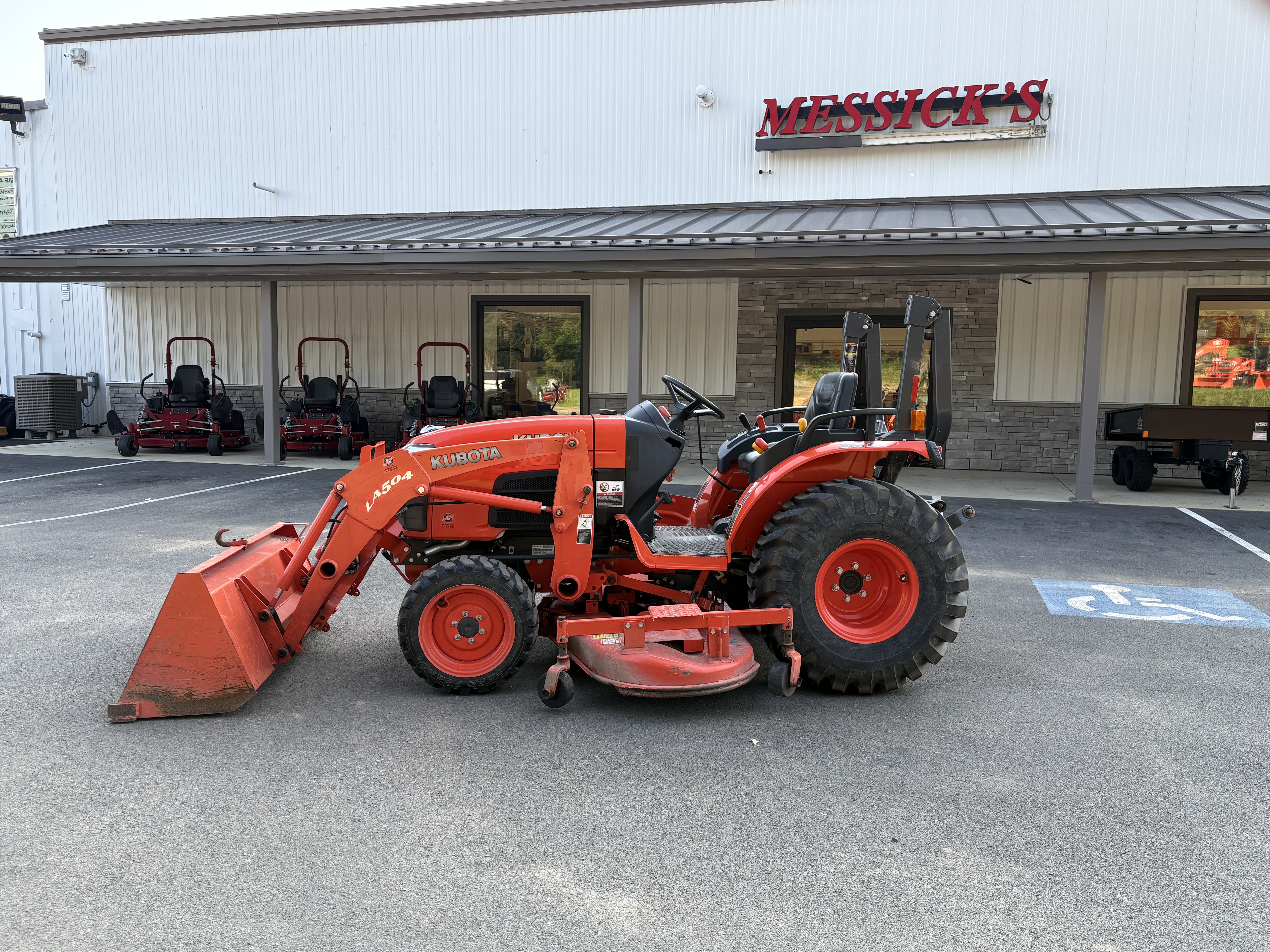 Kubota B3200