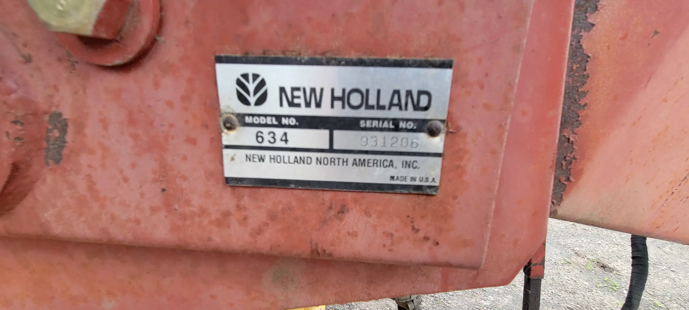New Holland 634