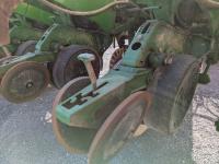 John Deere 1750