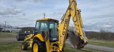 New Holland 675E