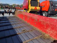 New Holland 165