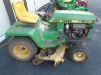 John Deere 332