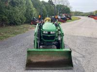 John Deere 2038R
