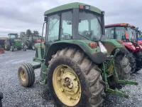 John Deere 6400
