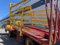 New Holland STACKCRUISER 102