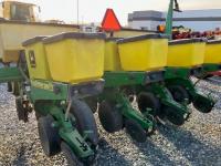 John Deere 1750
